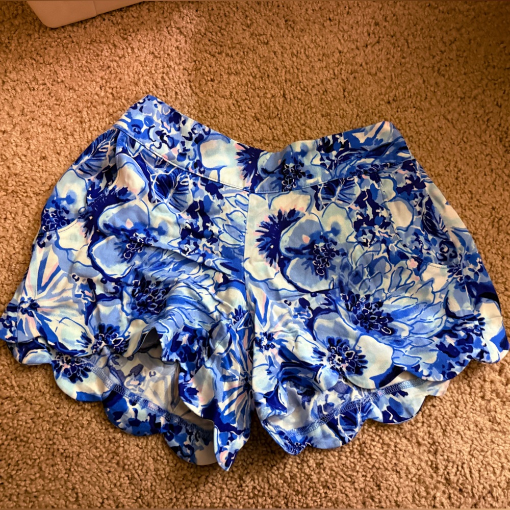 Lilly Pulitzer Dahlia Shorts in Catch and Keep